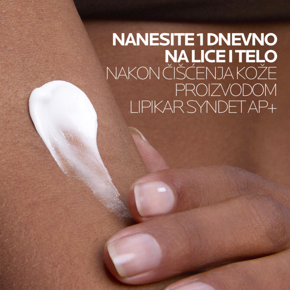 Nanošenje Lipikar Baume AP+Max balzama jednom dnevno na lice i telo nakon čišćenja kože